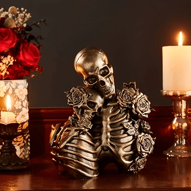 Gothic Couple Resin Skull Model - Gothic Suitable for Halloween Decoration, Retro Gothic Figurine with Male & Female Skulls, Resin Sculpture for Shelf Display, Tabletop Ornament for,, or Themed Events